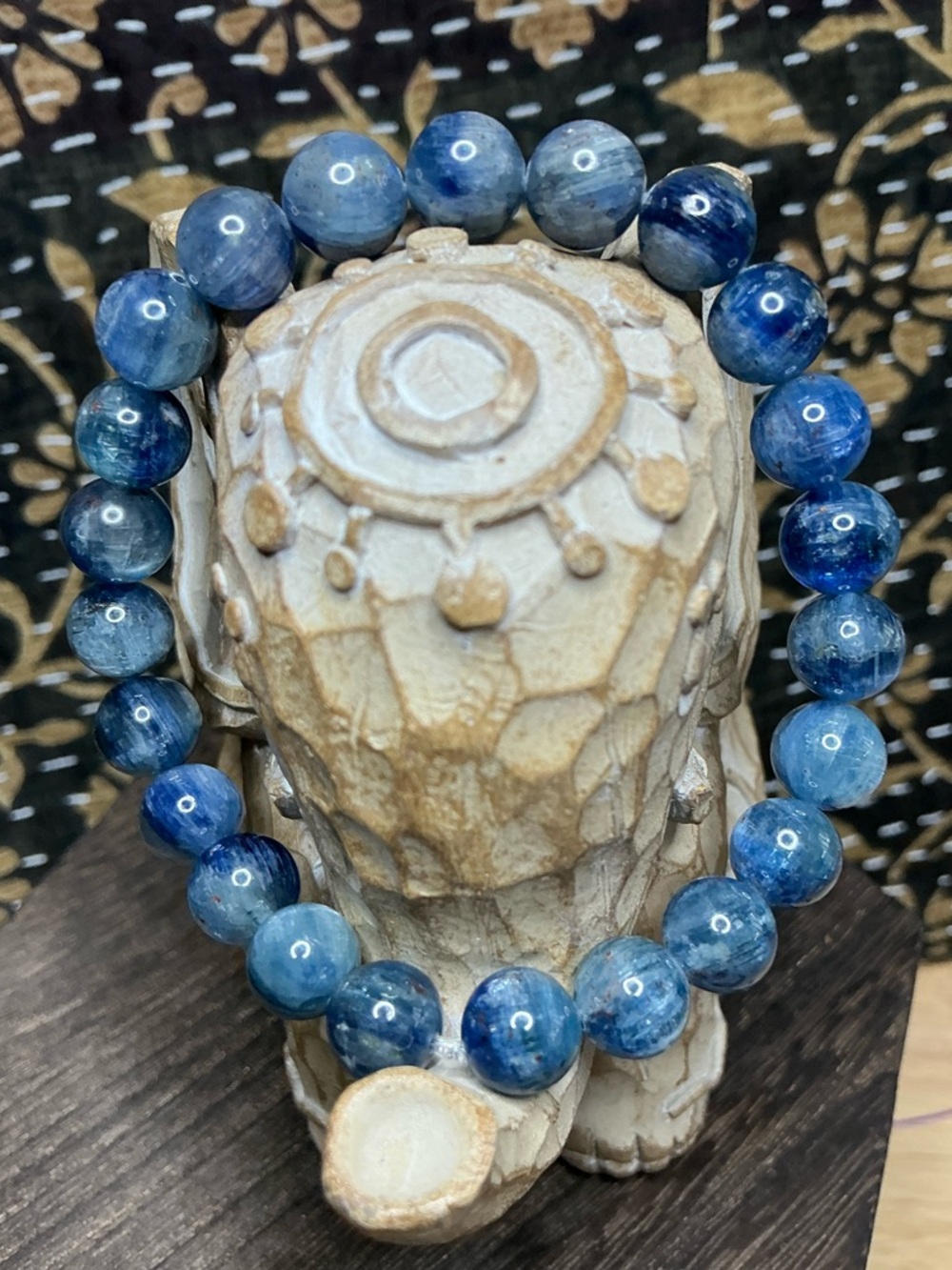 Bright Blue Bloodshot Kyanite 8mm